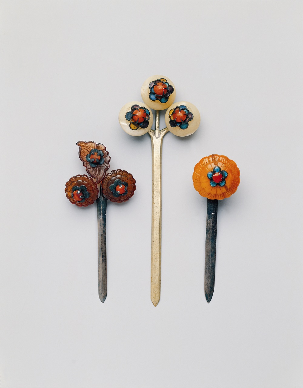 Hairpins with Chrysanthemum Designs 첨부 이미지