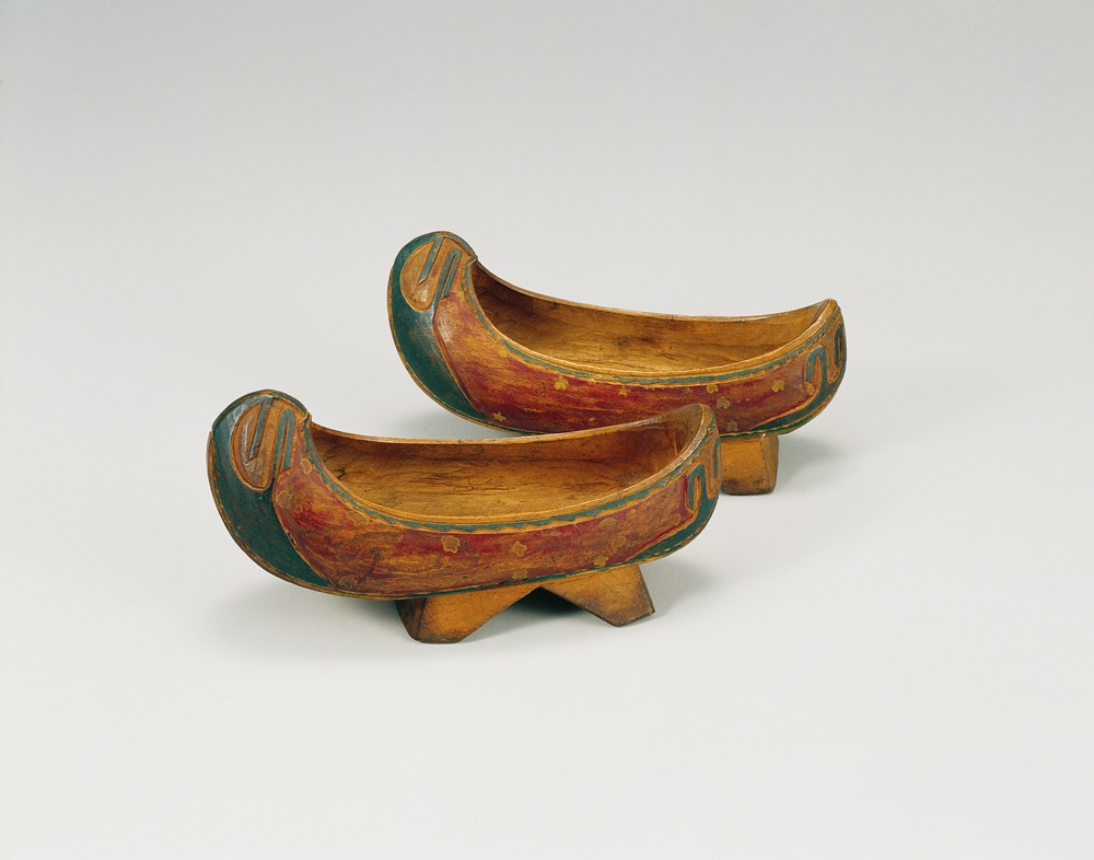 Wooden Clogs for Rainy Days 대표이미지