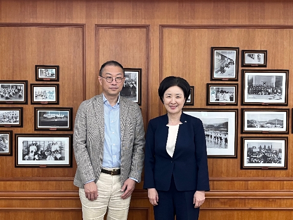 박석희 천조 대표 접견 대표이미지